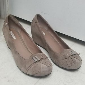 GEOX Respira suede wedge heels round toe gray grey